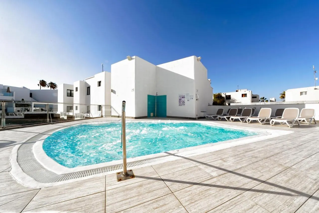 Aqua Suites Puerto del Carmen  Пуэрто дель Кармен