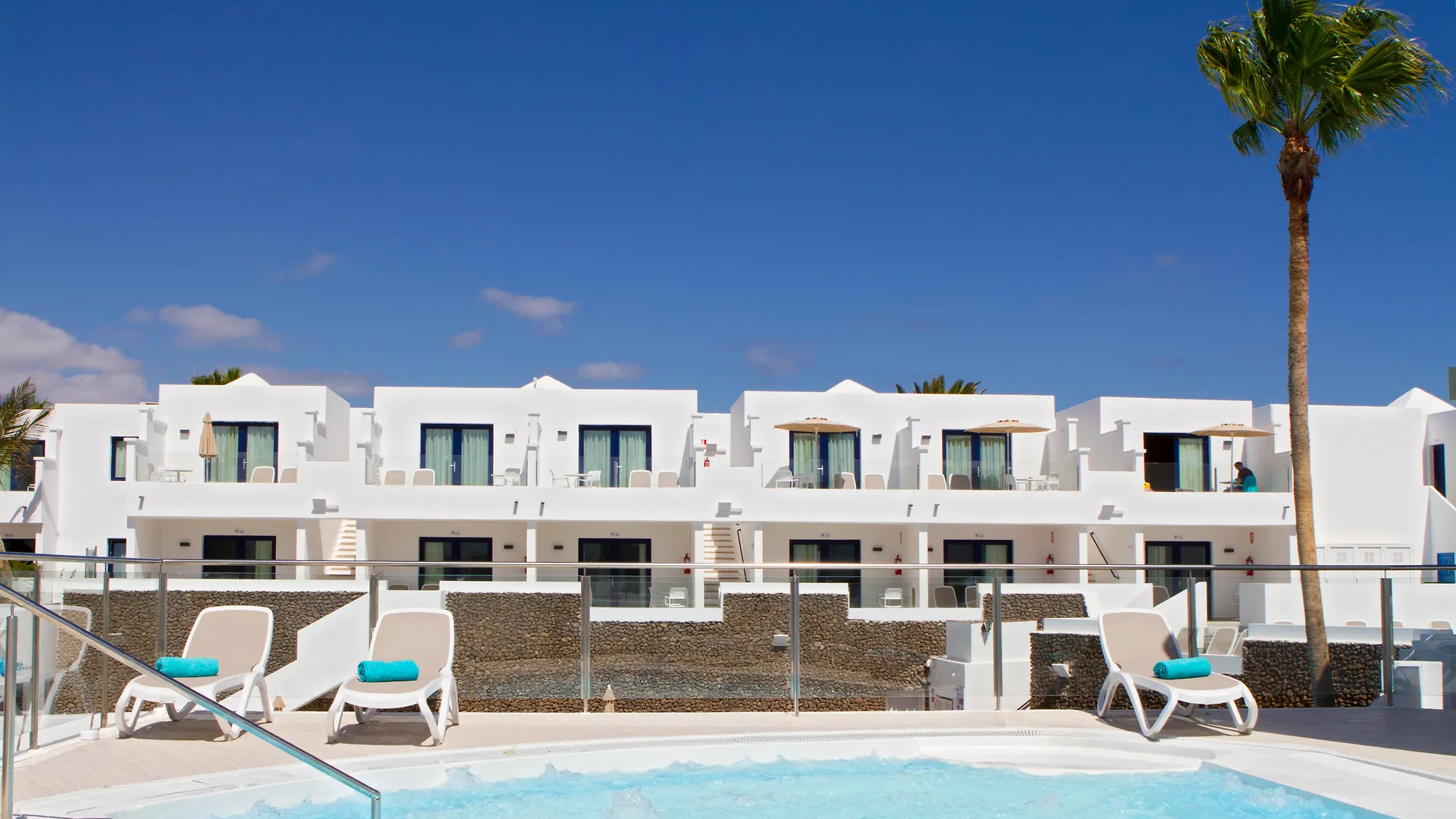 Aqua Suites Puerto del Carmen  4*, Пуэрто дель Кармен