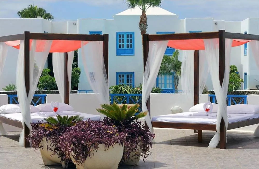 Отель Aqua Suites Puerto del Carmen