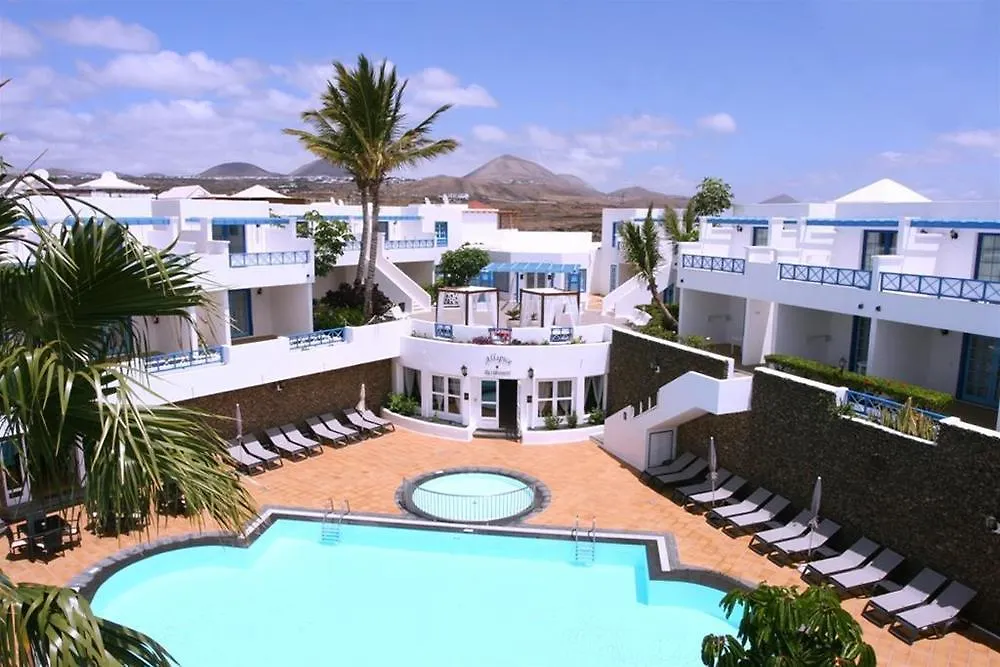 **** Отель Aqua Suites Puerto del Carmen  Испания