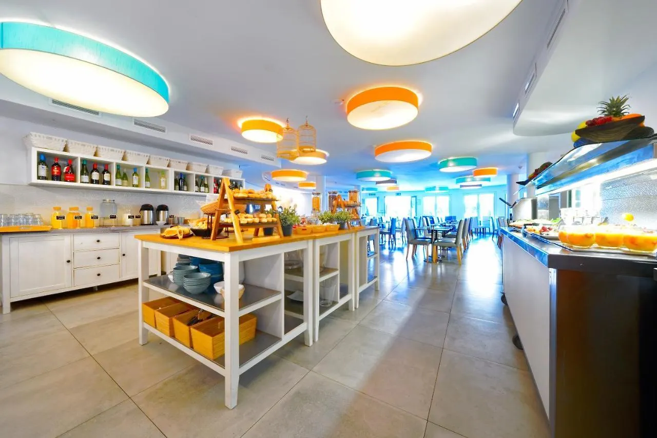 Aqua Suites Puerto del Carmen  4*, Puerto del Carmen (Lanzarote)