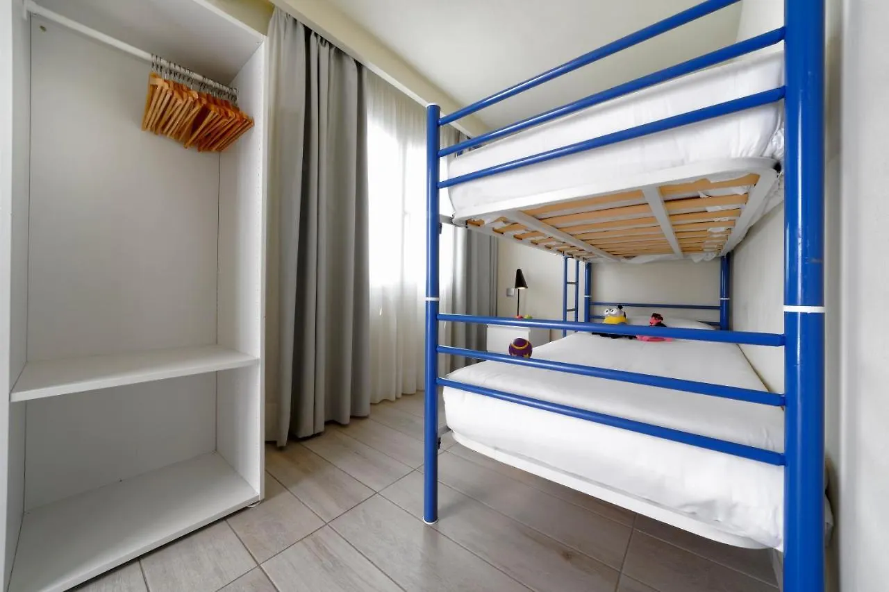 **** Hotel Aqua Suites Puerto del Carmen  Spanien