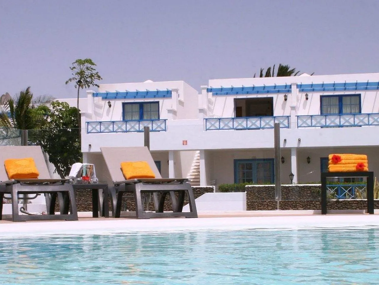 Aqua Suites Puerto del Carmen  Puerto del Carmen (Lanzarote)