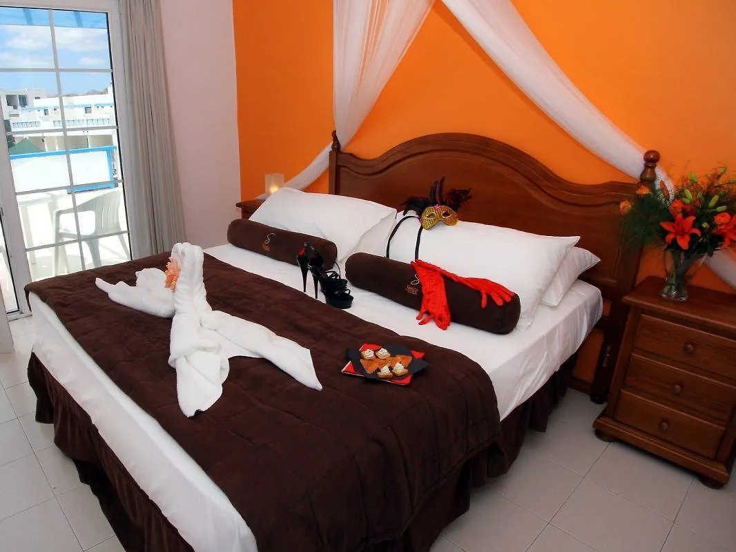 Aqua Suites Puerto del Carmen  Spanien